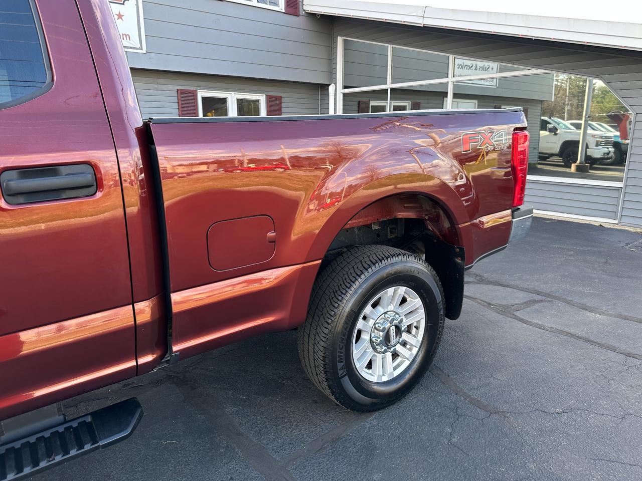 Ford F-250 SD XLT Crew Cab 4WD 2017