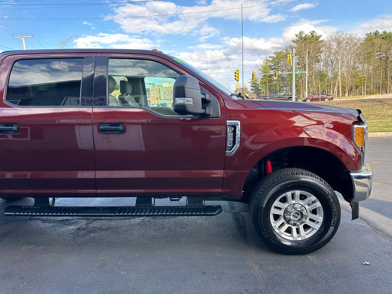 Ford F-250 SD XLT Crew Cab 4WD 2017