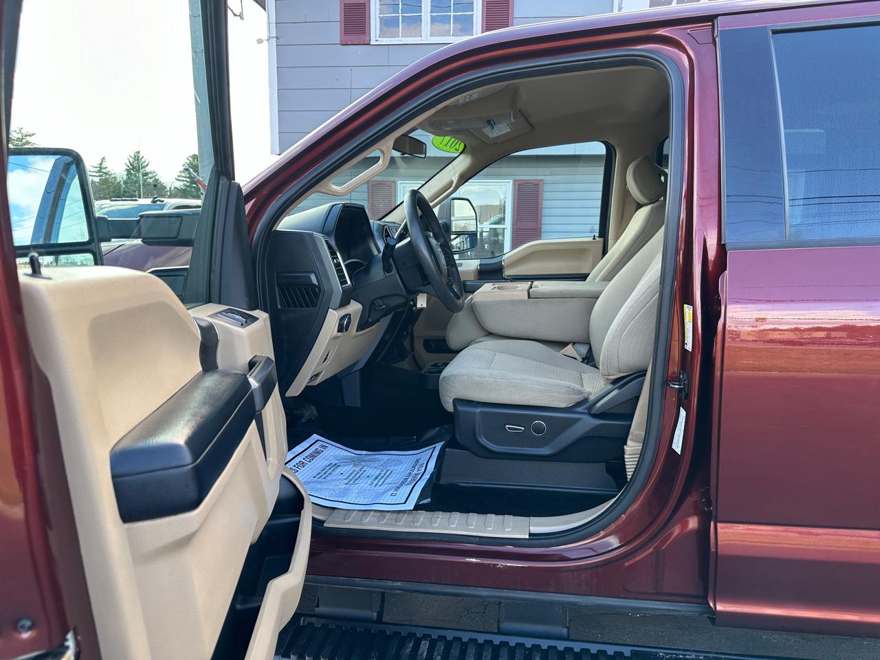 Ford F-250 SD XLT Crew Cab 4WD 2017