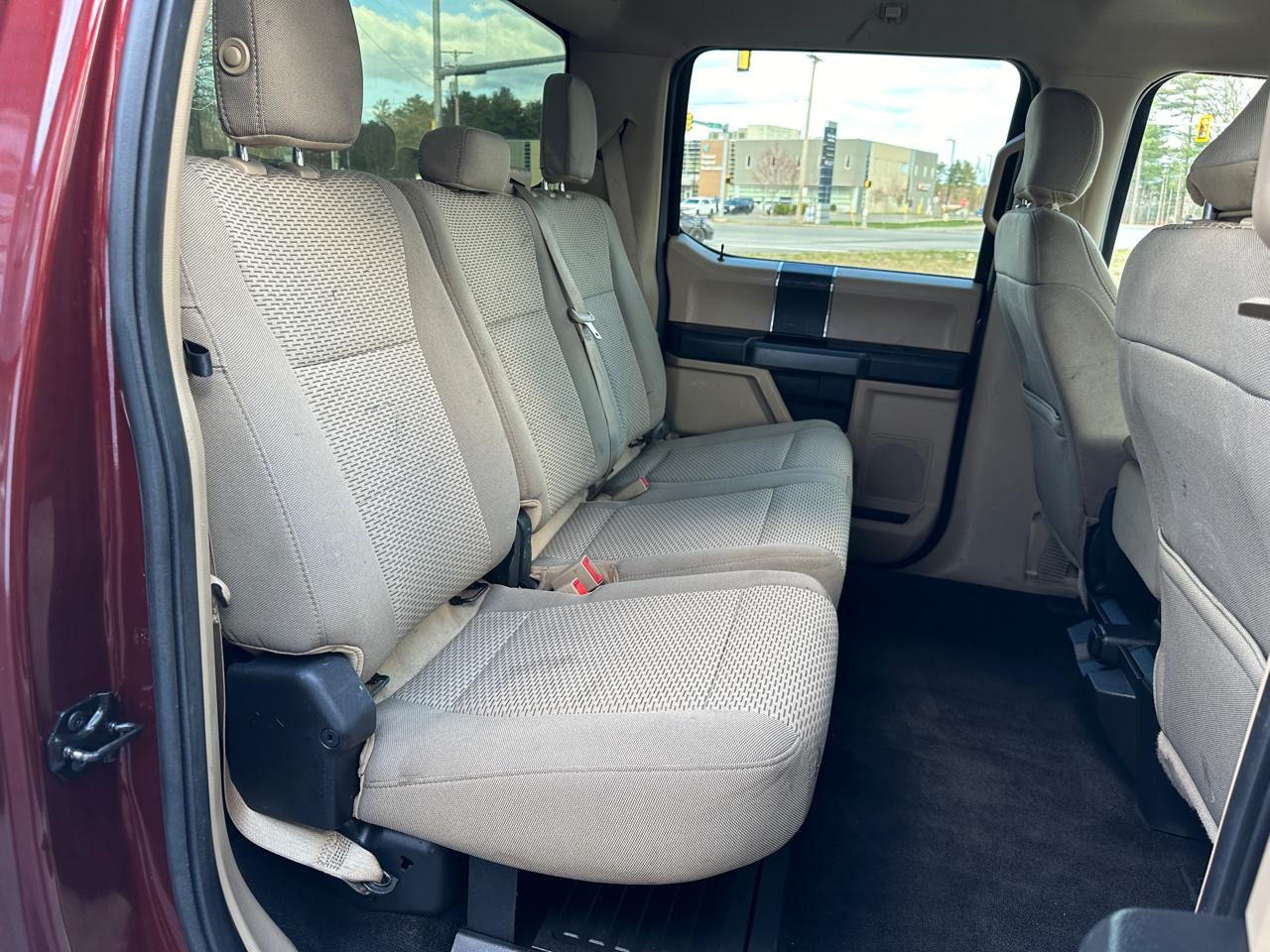 Ford F-250 SD XLT Crew Cab 4WD 2017