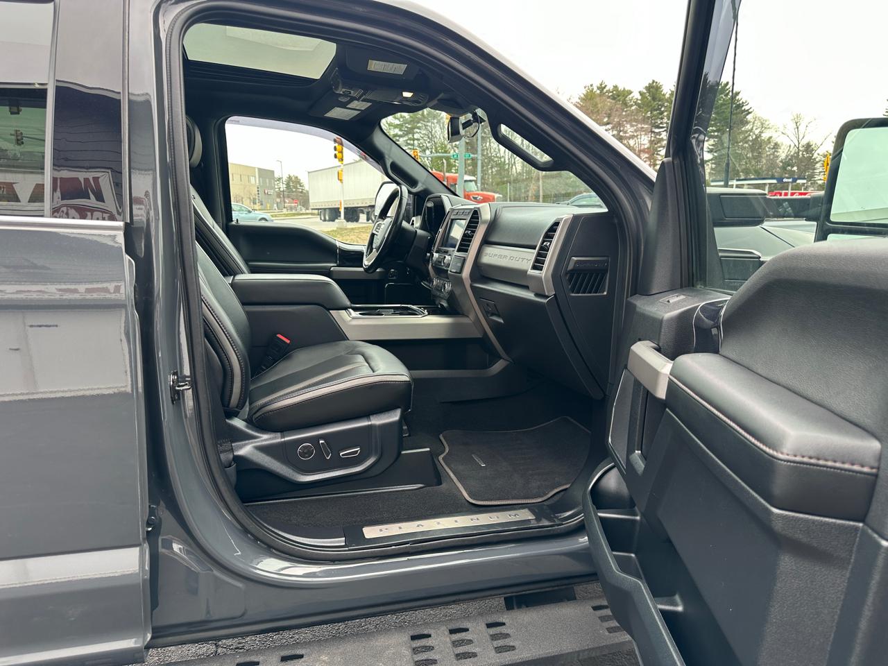 Ford F-250 SD Platinum Crew Cab 4WD 2021