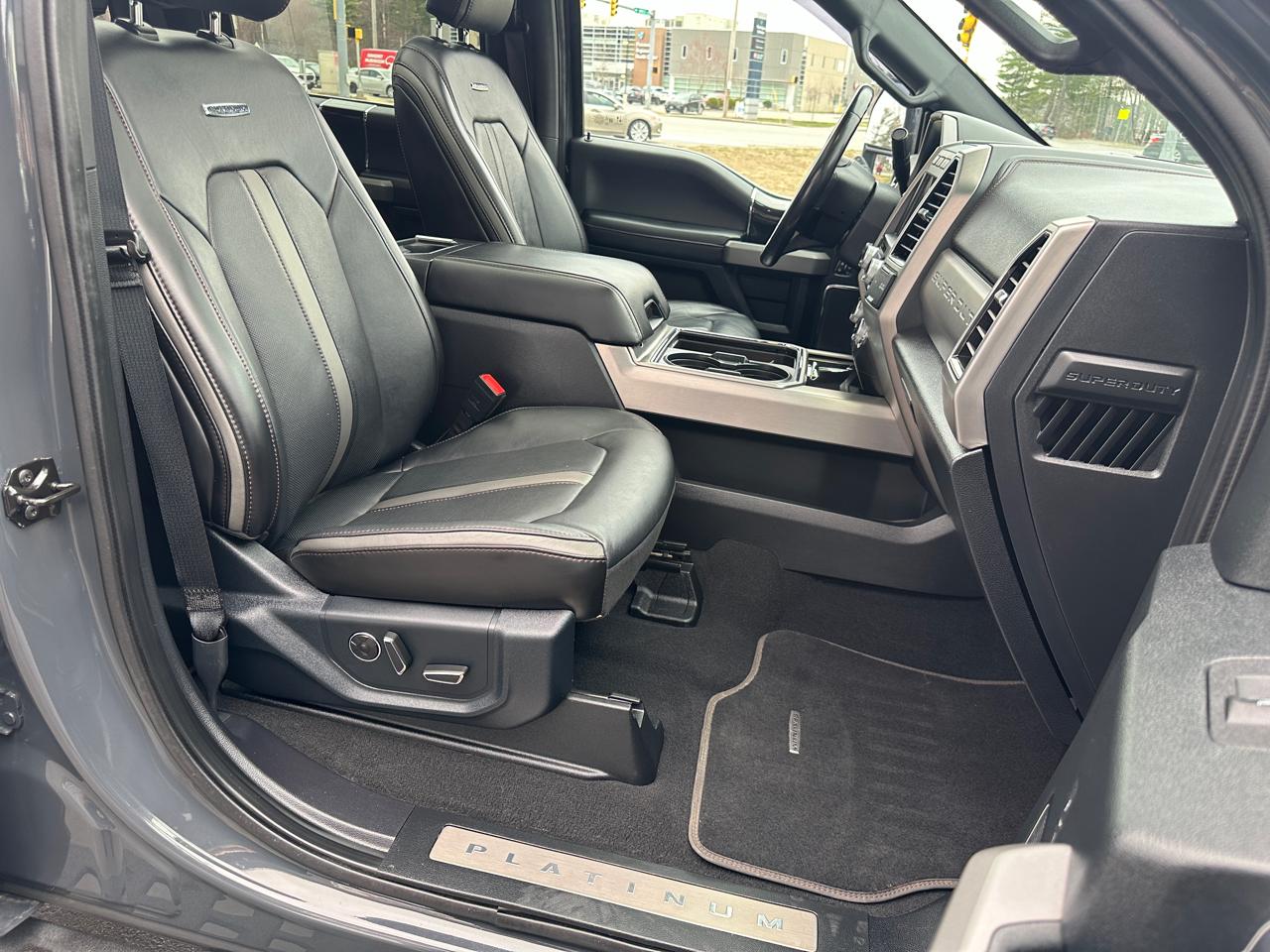 Ford F-250 SD Platinum Crew Cab 4WD 2021