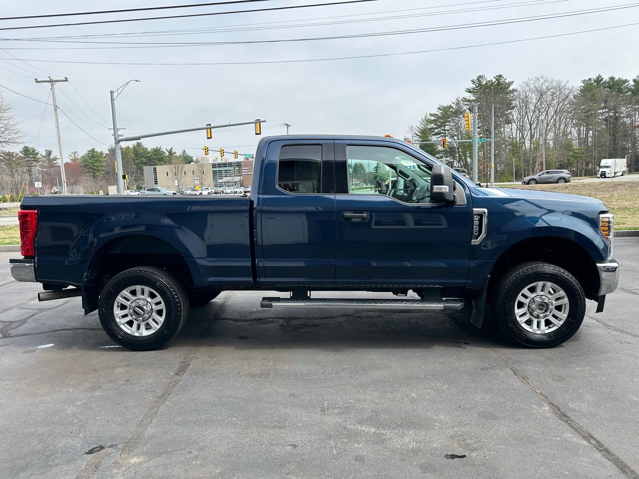 Ford F-250 SD XLT SuperCab 4WD 2018