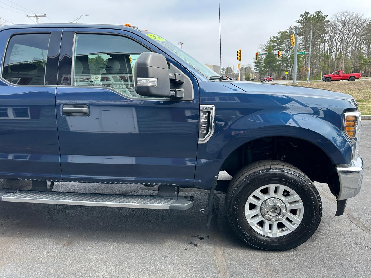 Ford F-250 SD XLT SuperCab 4WD 2018