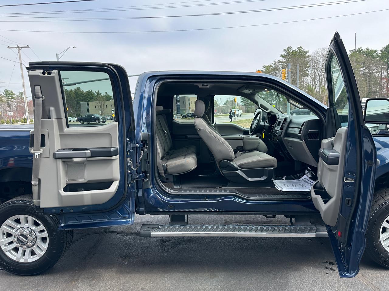 Ford F-250 SD XLT SuperCab 4WD 2018