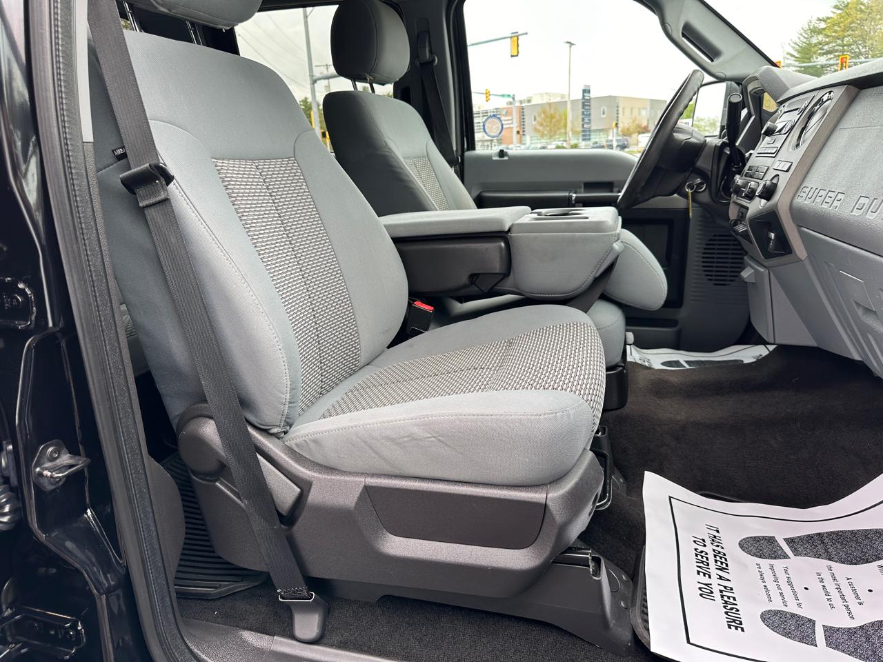 Ford F-250 SD XLT Crew Cab Long Bed 4WD 2016