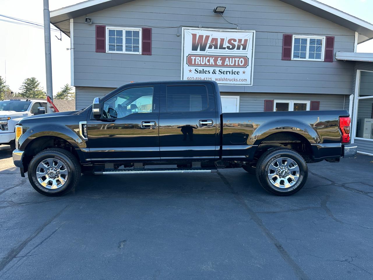 Ford F-250 SD Lariat Crew Cab Short Bed 4WD 2017