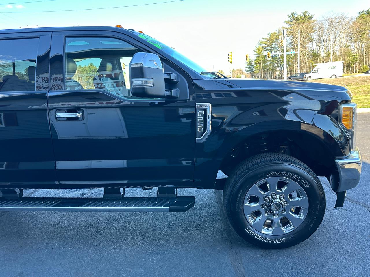 Ford F-250 SD Lariat Crew Cab Short Bed 4WD 2017