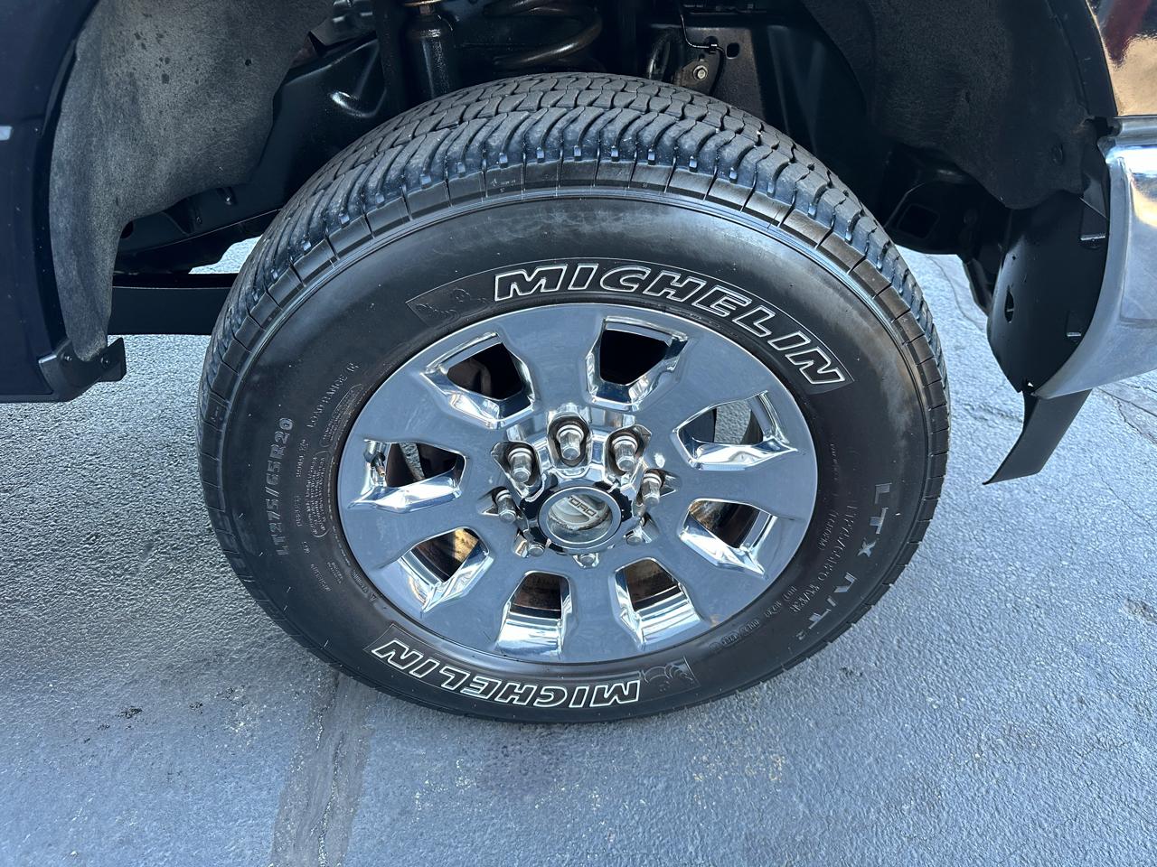 Ford F-250 SD Lariat Crew Cab Short Bed 4WD 2017