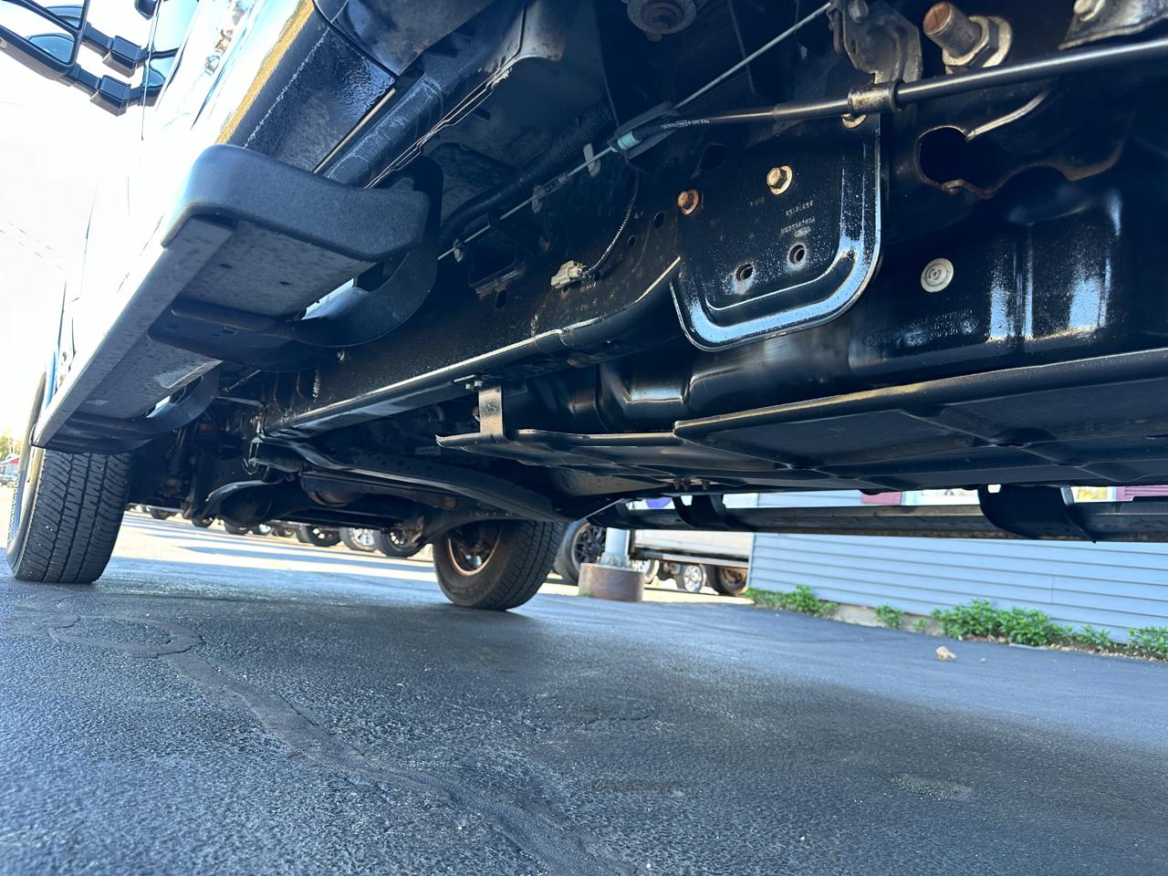 Ford F-250 SD Lariat Crew Cab Short Bed 4WD 2017