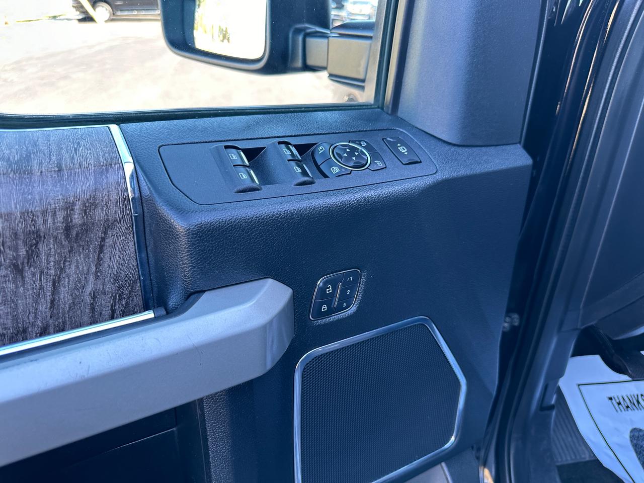 Ford F-250 SD Lariat Crew Cab Short Bed 4WD 2017