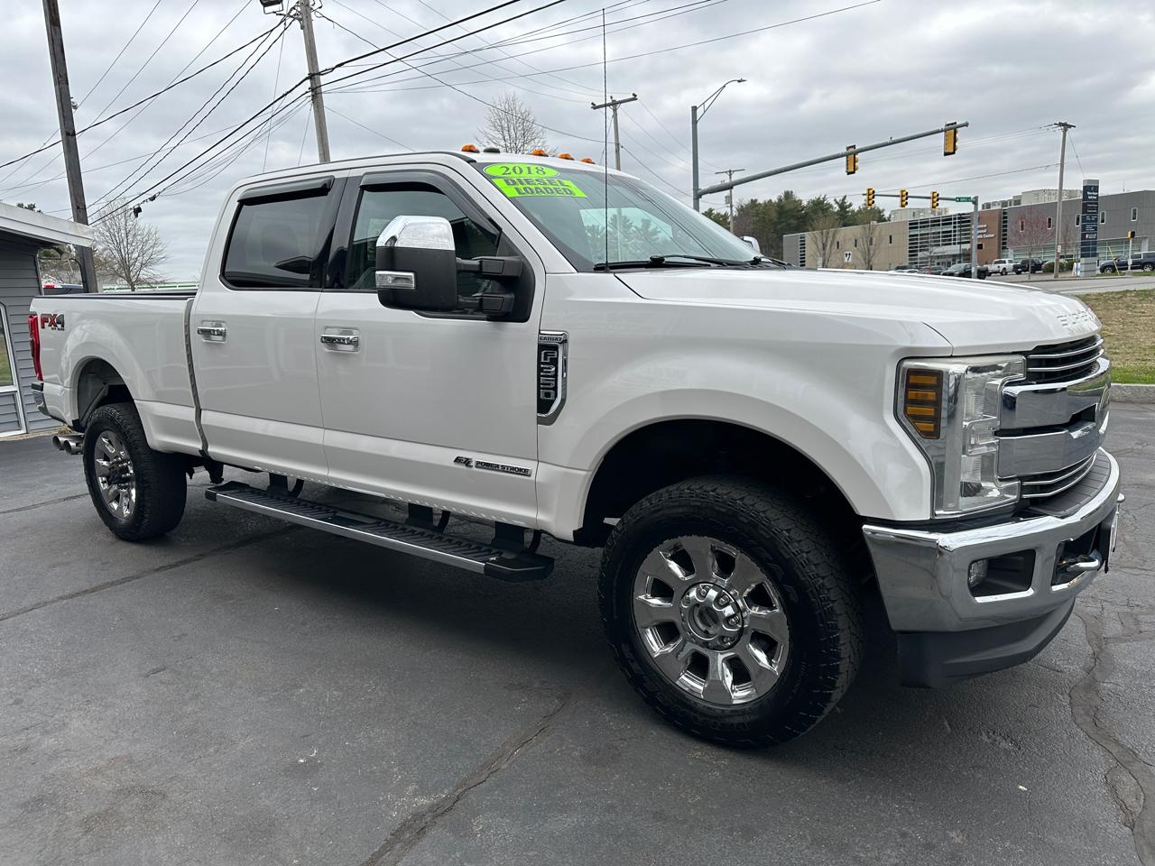 Ford F-350 SD Lariat Crew Cab Short Bed 4WD 2018