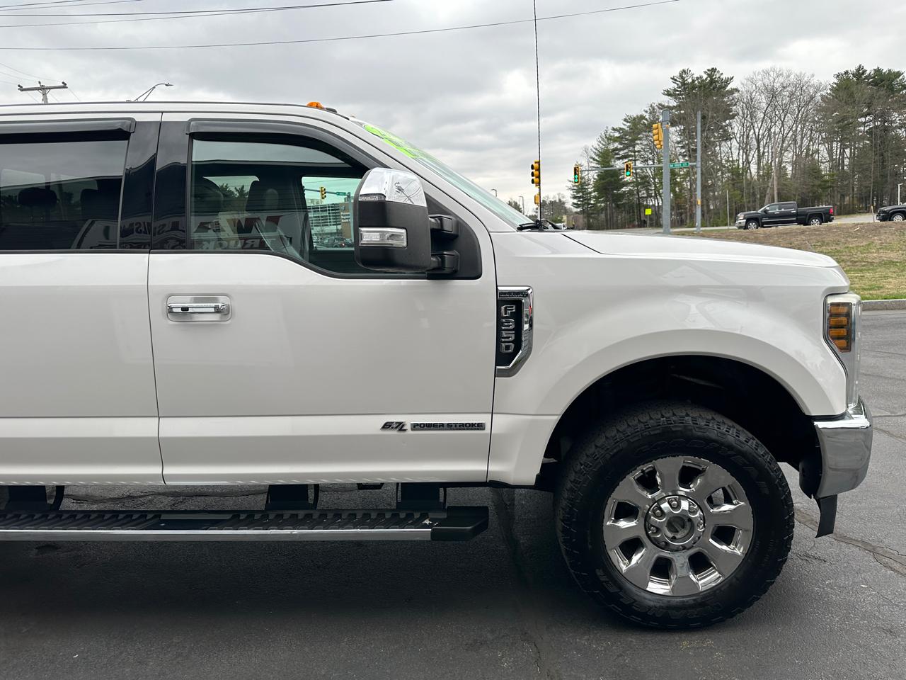 Ford F-350 SD Lariat Crew Cab Short Bed 4WD 2018