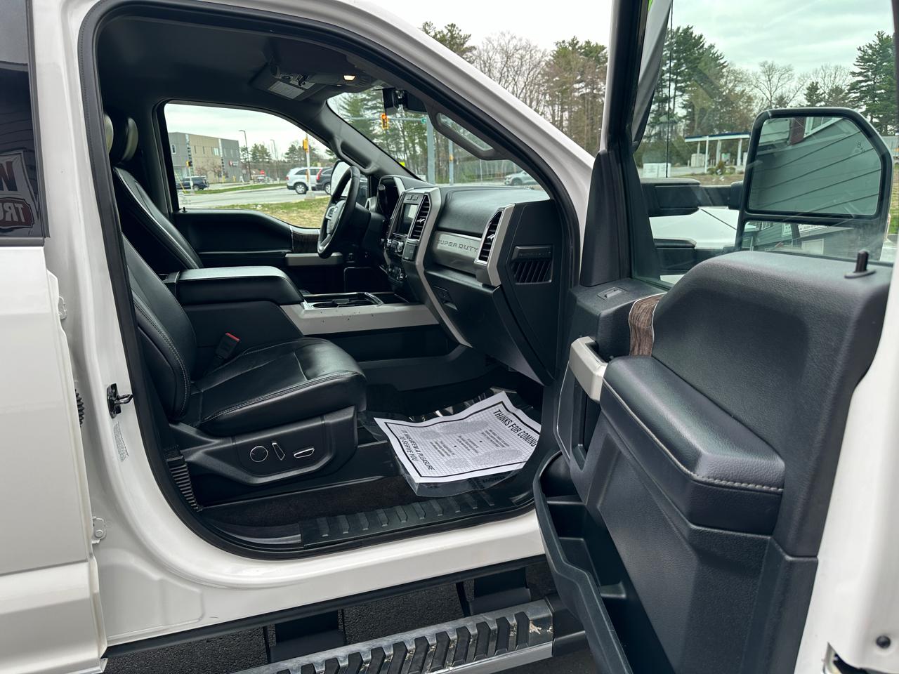 Ford F-350 SD Lariat Crew Cab Short Bed 4WD 2018