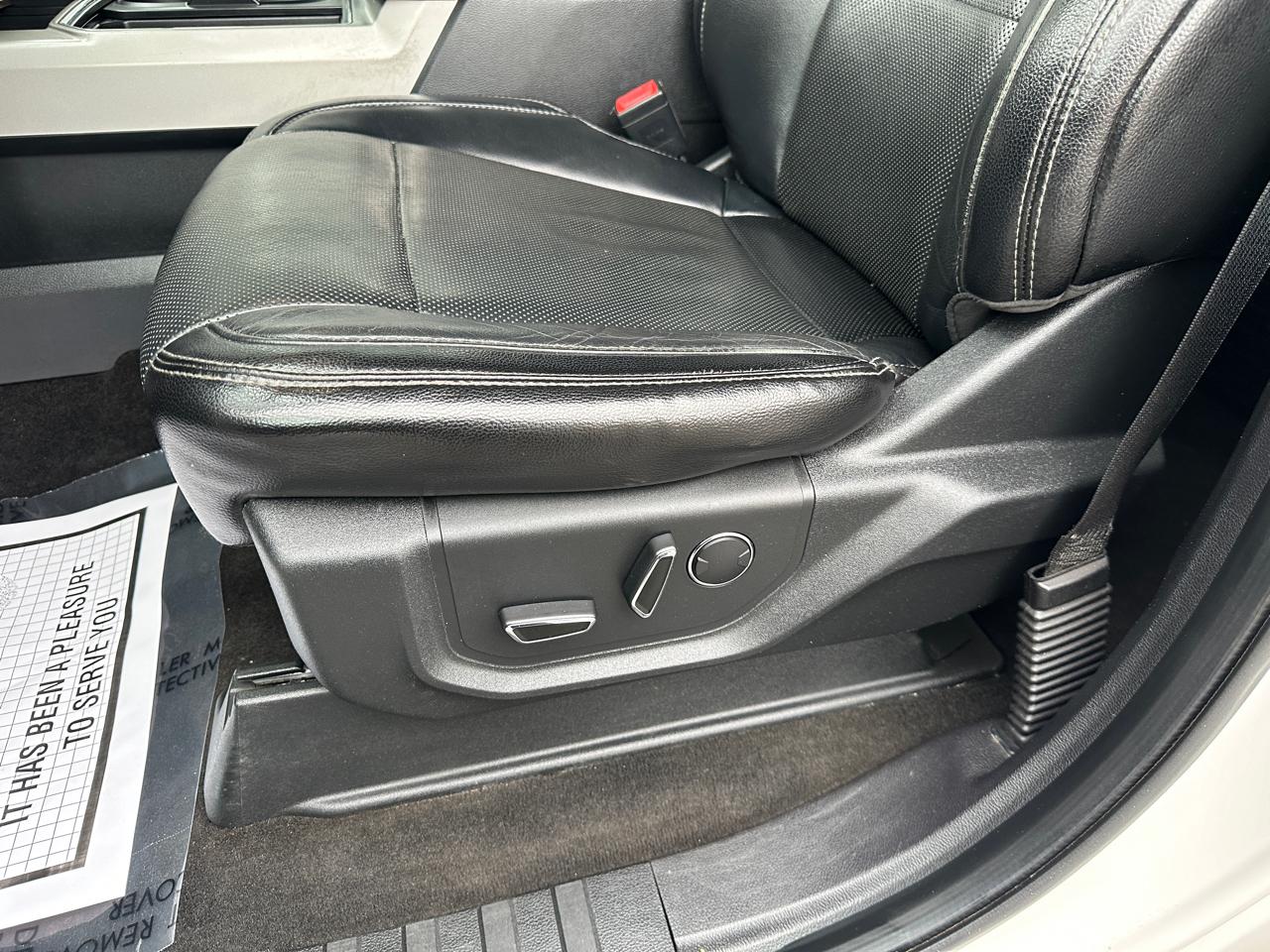 Ford F-350 SD Lariat Crew Cab Short Bed 4WD 2018