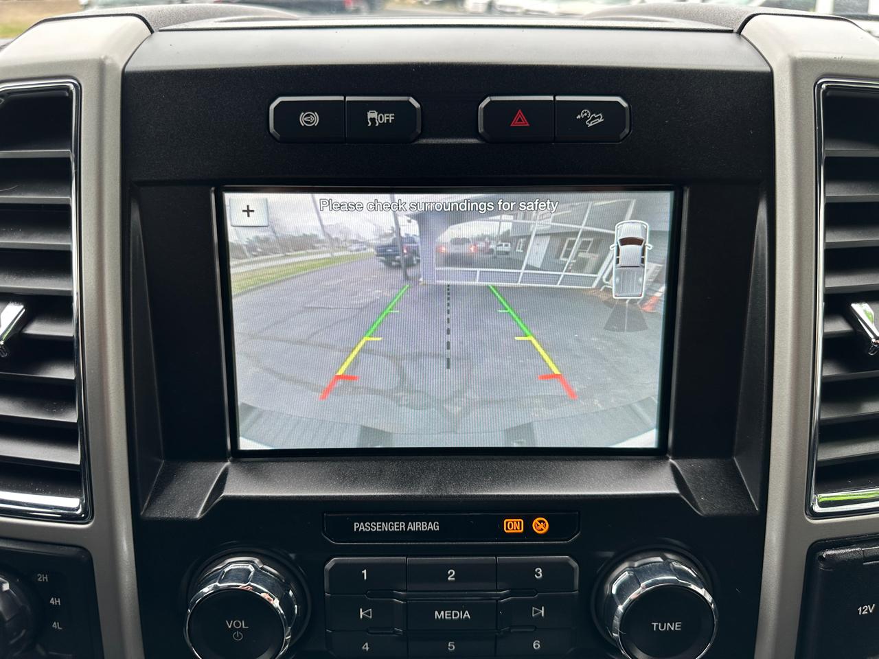 Ford F-350 SD Lariat Crew Cab Short Bed 4WD 2018