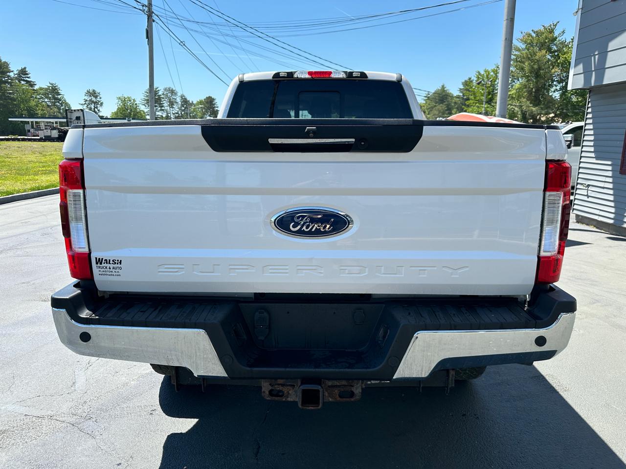 Ford F-350 SD Lariat Crew Cab Short Bed 4WD 2018