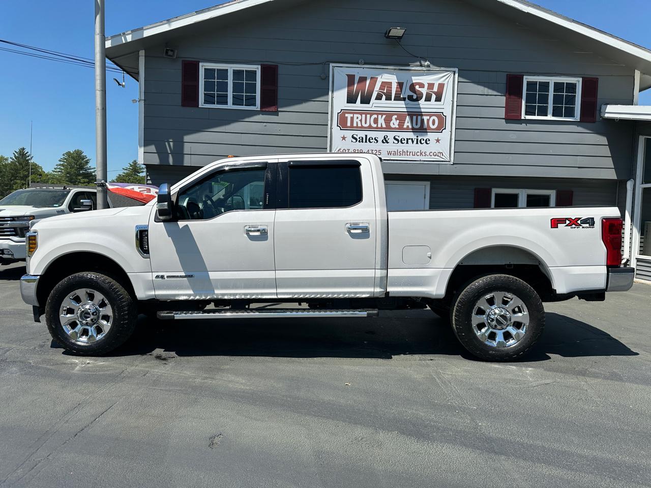Ford F-350 SD Lariat Crew Cab Short Bed 4WD 2018