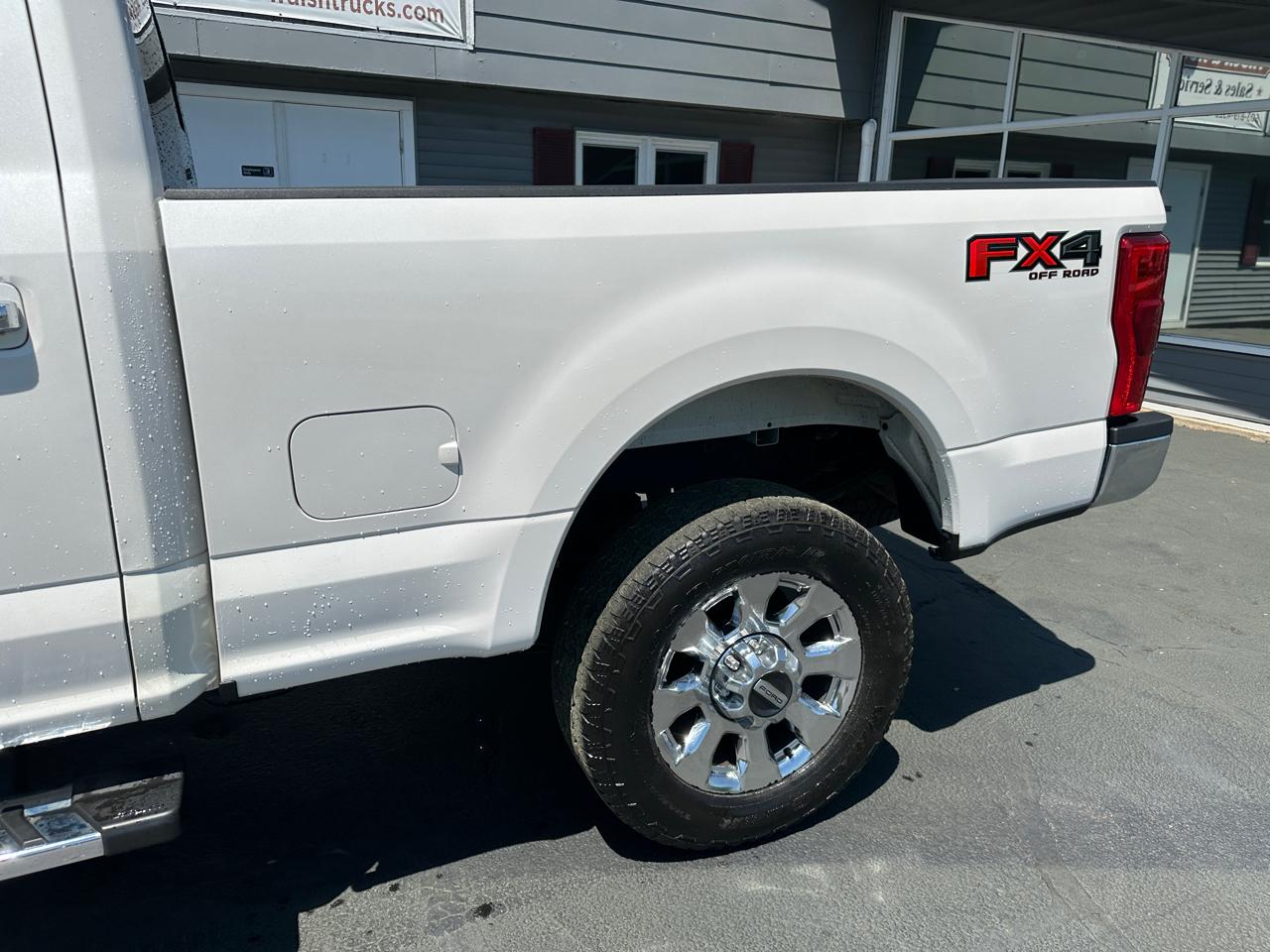 Ford F-350 SD Lariat Crew Cab Short Bed 4WD 2018