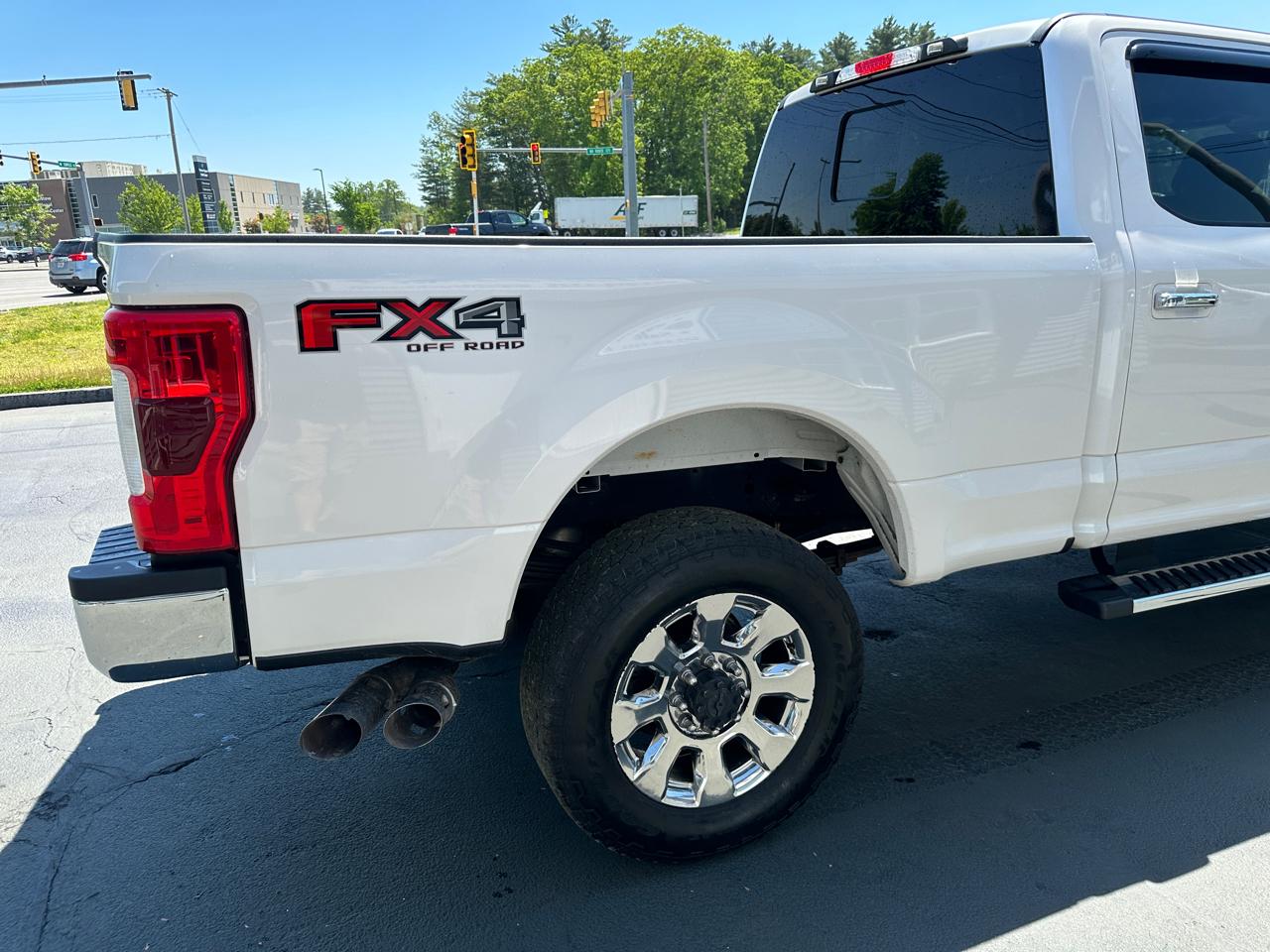 Ford F-350 SD Lariat Crew Cab Short Bed 4WD 2018