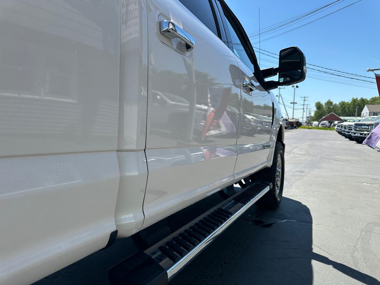 Ford F-350 SD Lariat Crew Cab Short Bed 4WD 2018