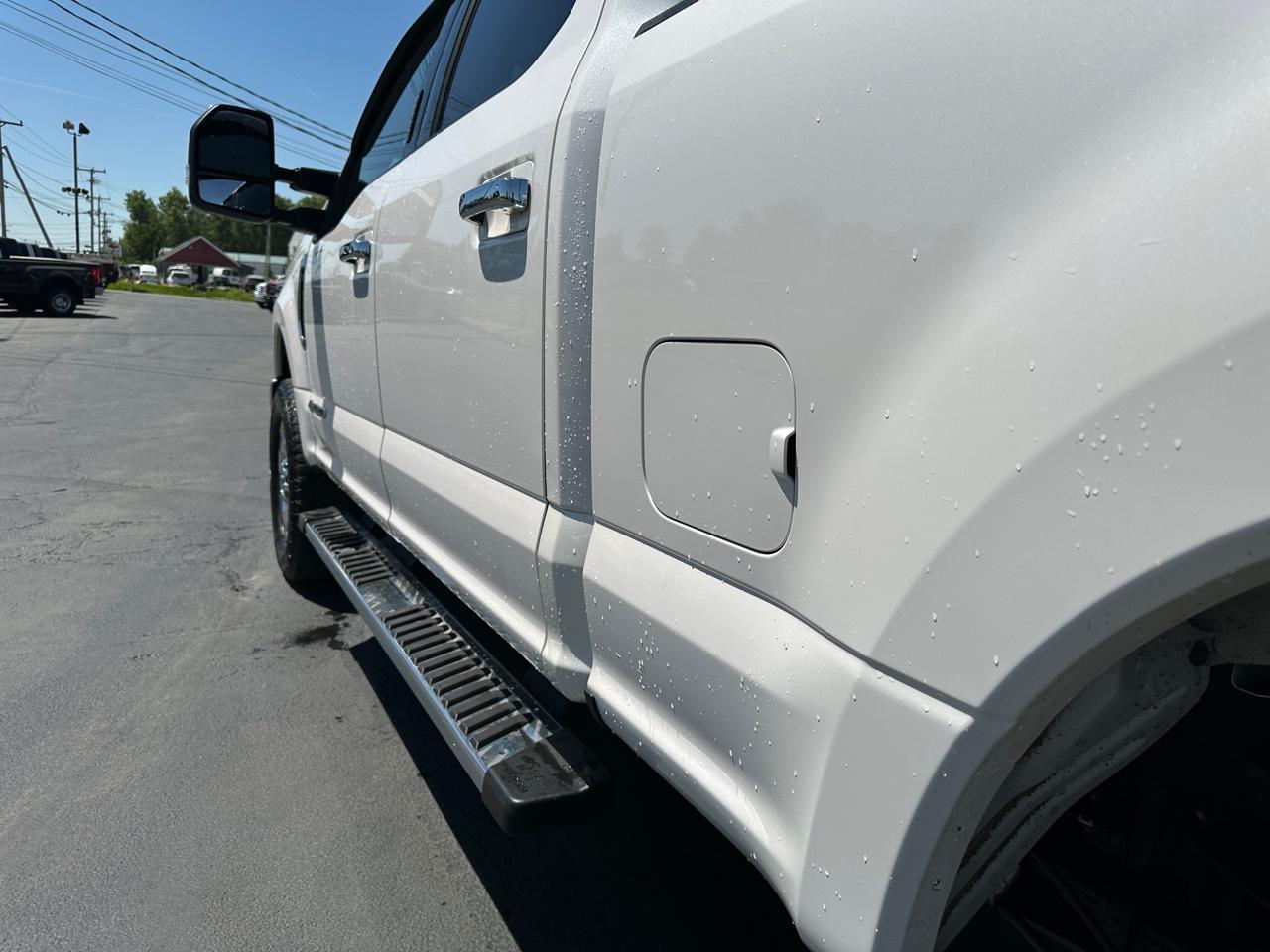 Ford F-350 SD Lariat Crew Cab Short Bed 4WD 2018