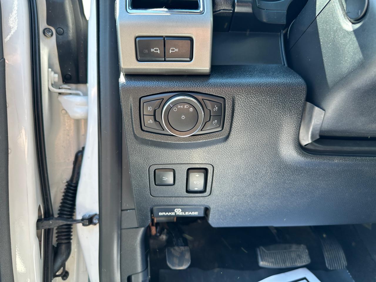 Ford F-350 SD Lariat Crew Cab Short Bed 4WD 2018