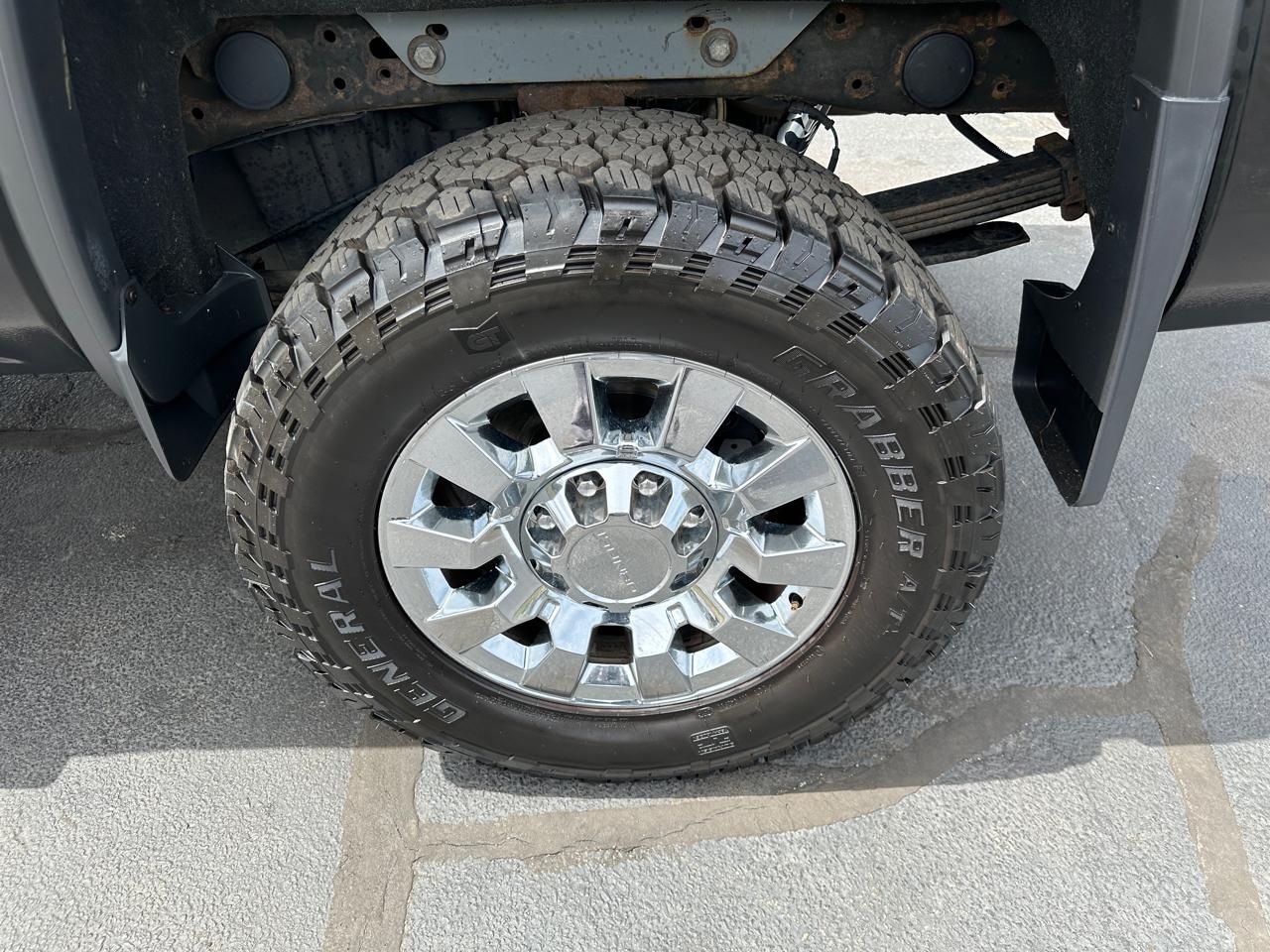 GMC Sierra 2500HD Denali Crew Cab 4WD 2017