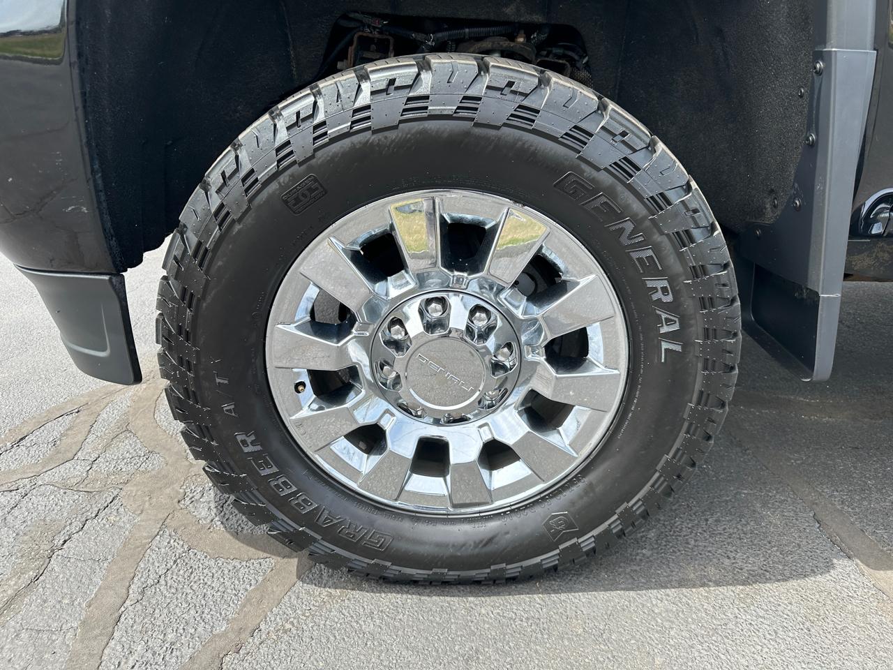GMC Sierra 2500HD Denali Crew Cab 4WD 2017