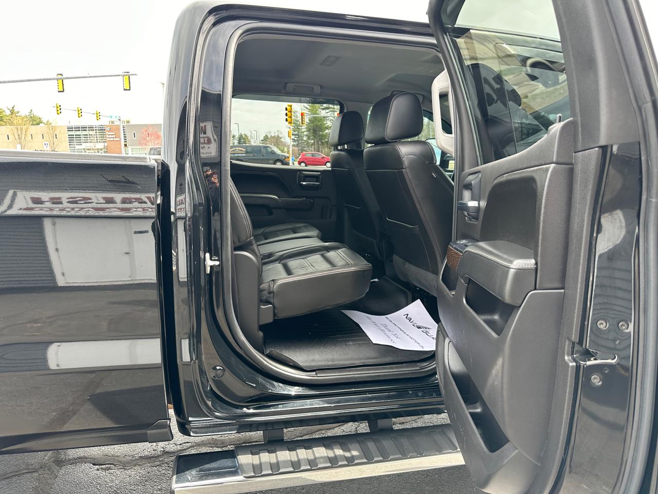 GMC Sierra 2500HD Denali Crew Cab 4WD 2017
