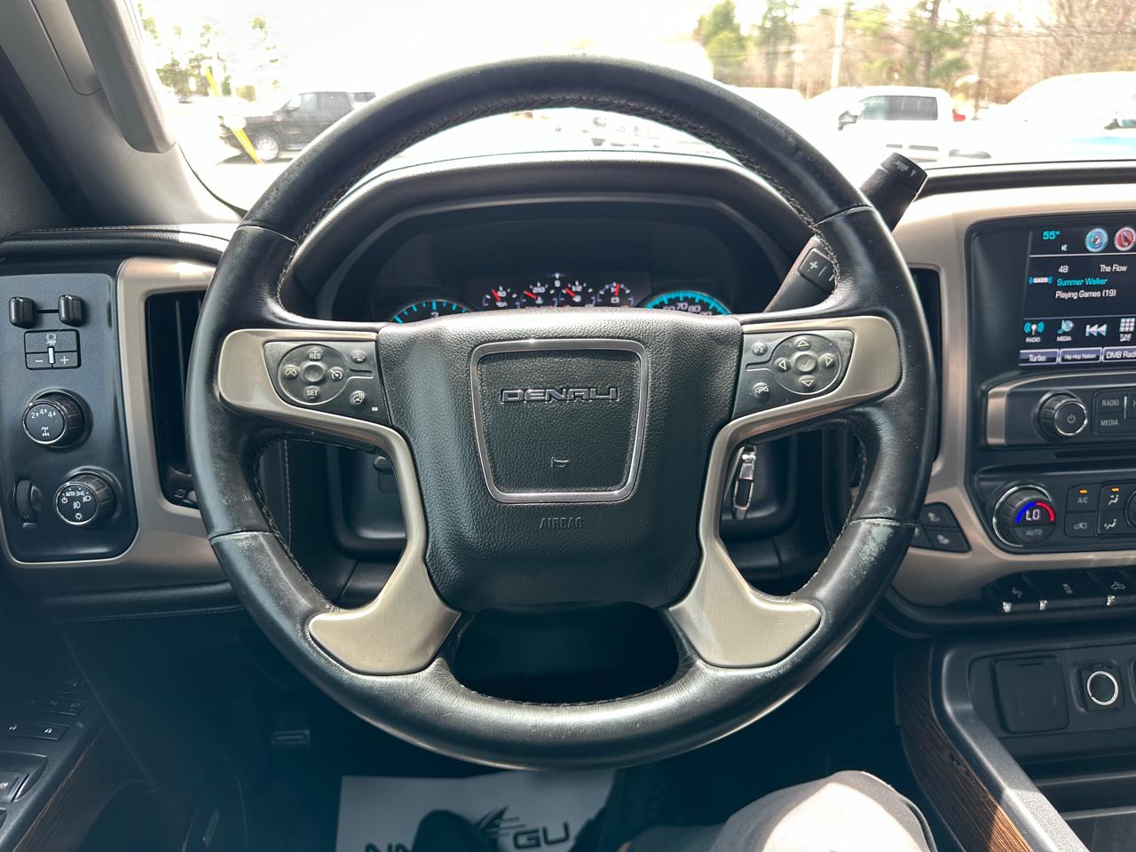 GMC Sierra 2500HD Denali Crew Cab 4WD 2017