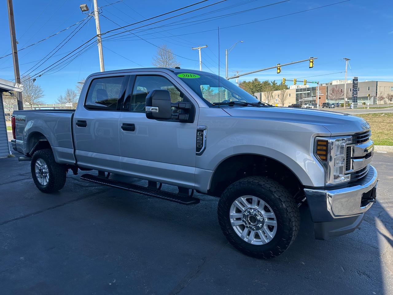 Ford F-250 SD XLT Crew Cab 4WD 2018