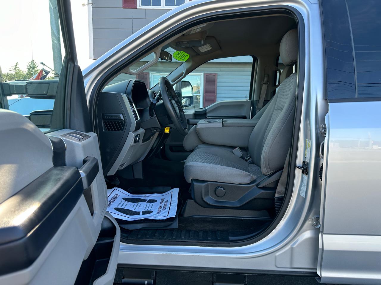 Ford F-250 SD XLT Crew Cab 4WD 2018