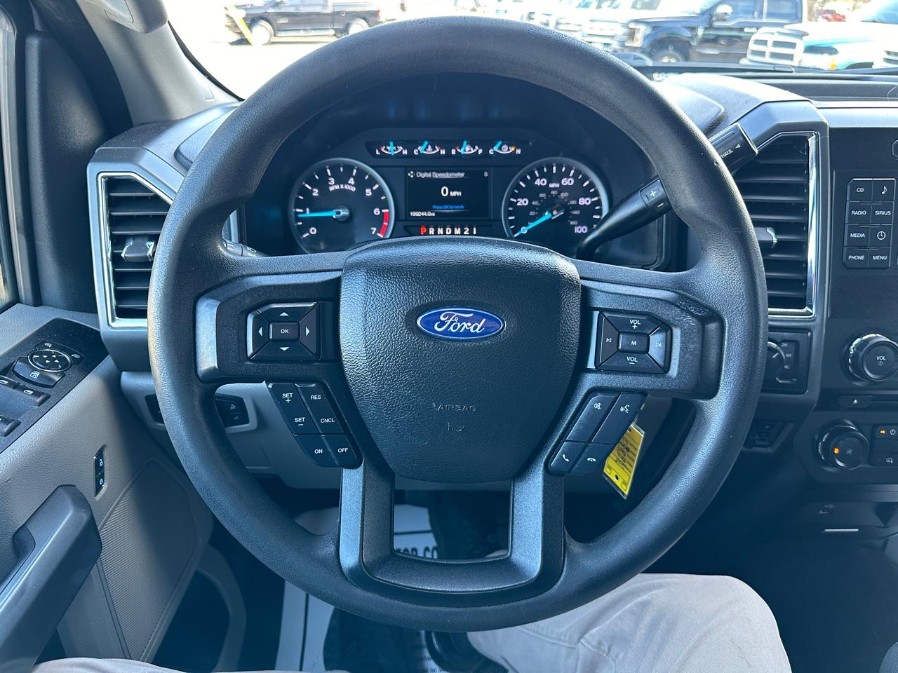 Ford F-250 SD XLT Crew Cab 4WD 2018