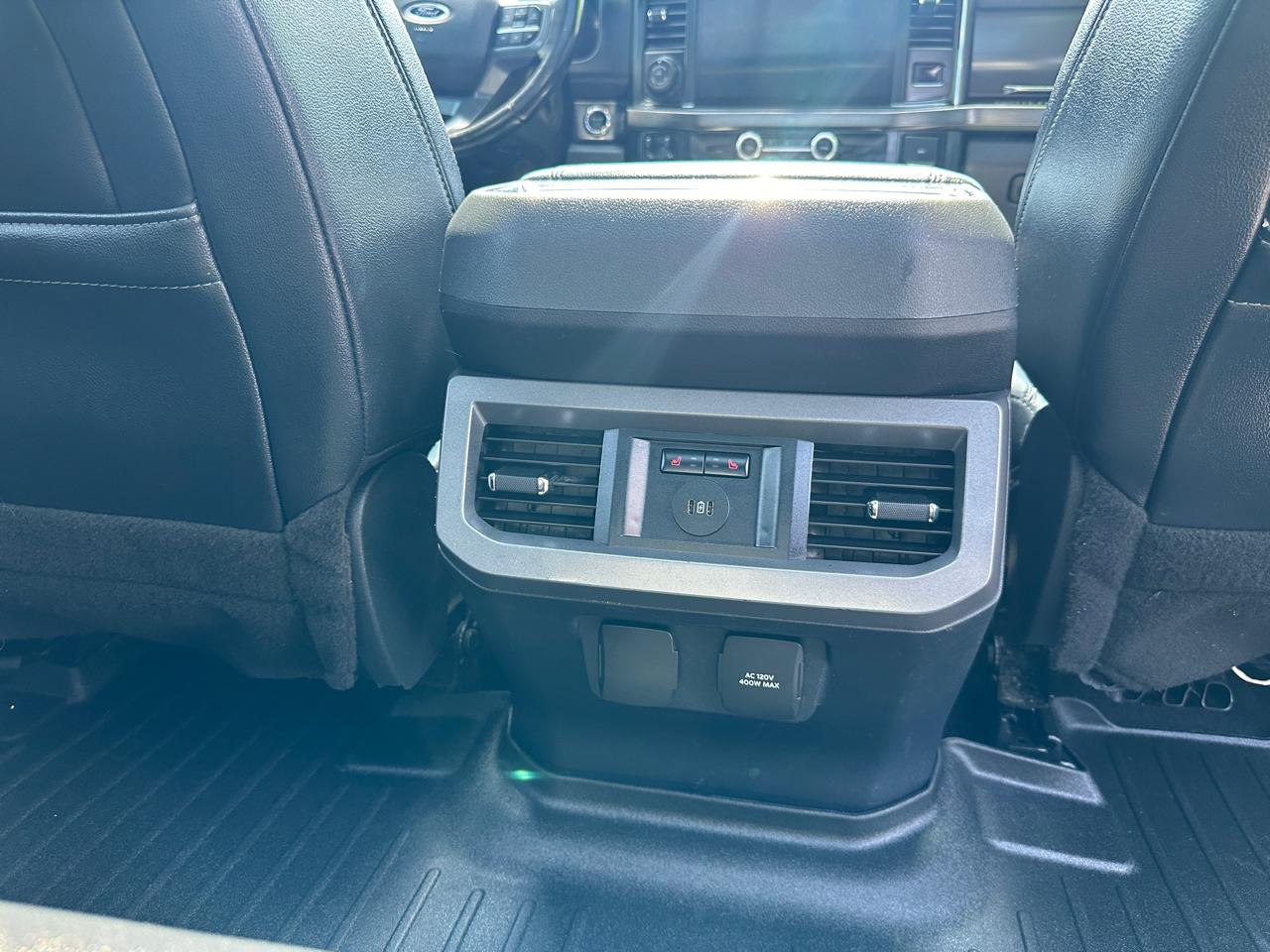 Ford F-350 SD Lariat Crew Cab Long Bed 4WD 2023