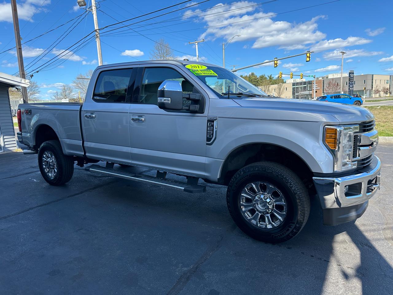 Ford F-250 SD XLT Crew Cab 4WD 2017