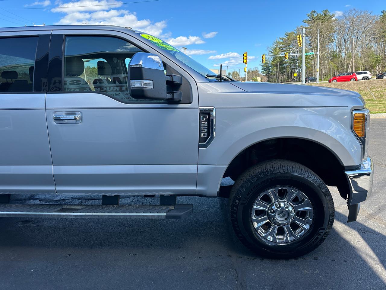 Ford F-250 SD XLT Crew Cab 4WD 2017