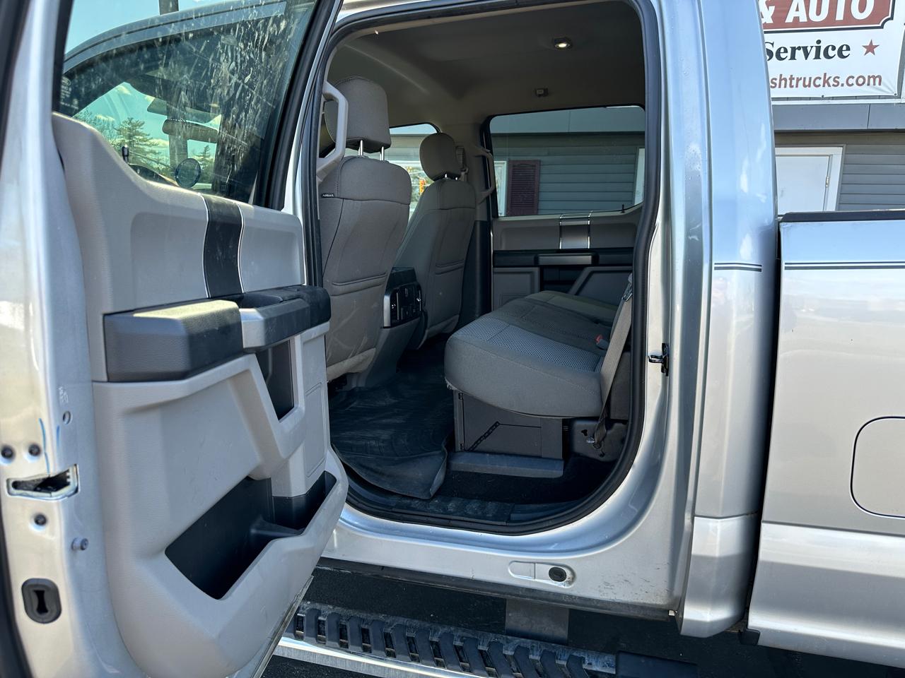 Ford F-250 SD XLT Crew Cab 4WD 2017