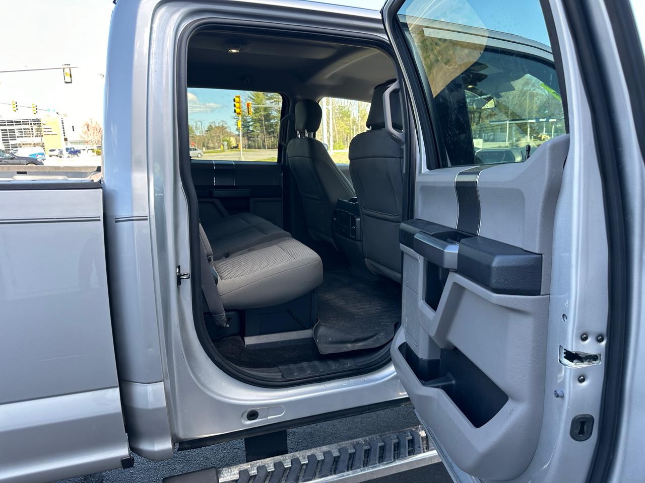 Ford F-250 SD XLT Crew Cab 4WD 2017