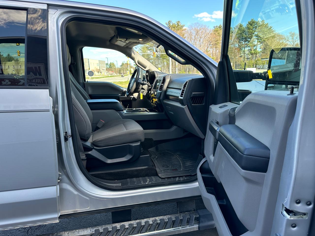 Ford F-250 SD XLT Crew Cab 4WD 2017