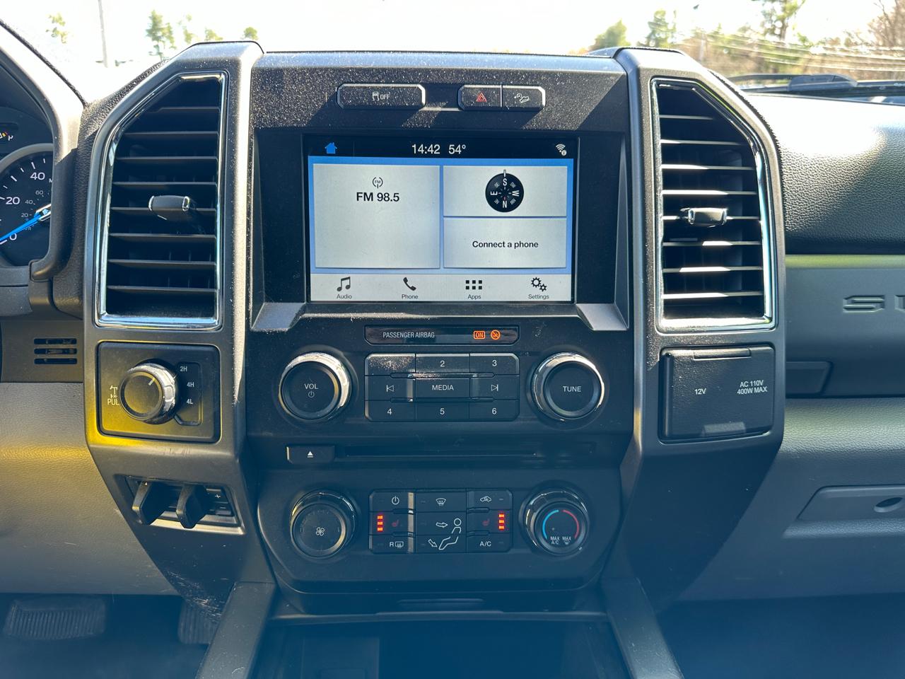 Ford F-250 SD XLT Crew Cab 4WD 2017