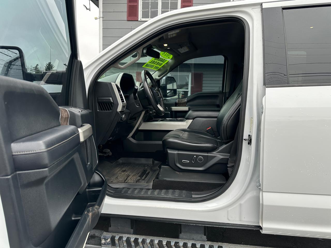 Ford F-350 SD Lariat Crew Cab 4WD 2018