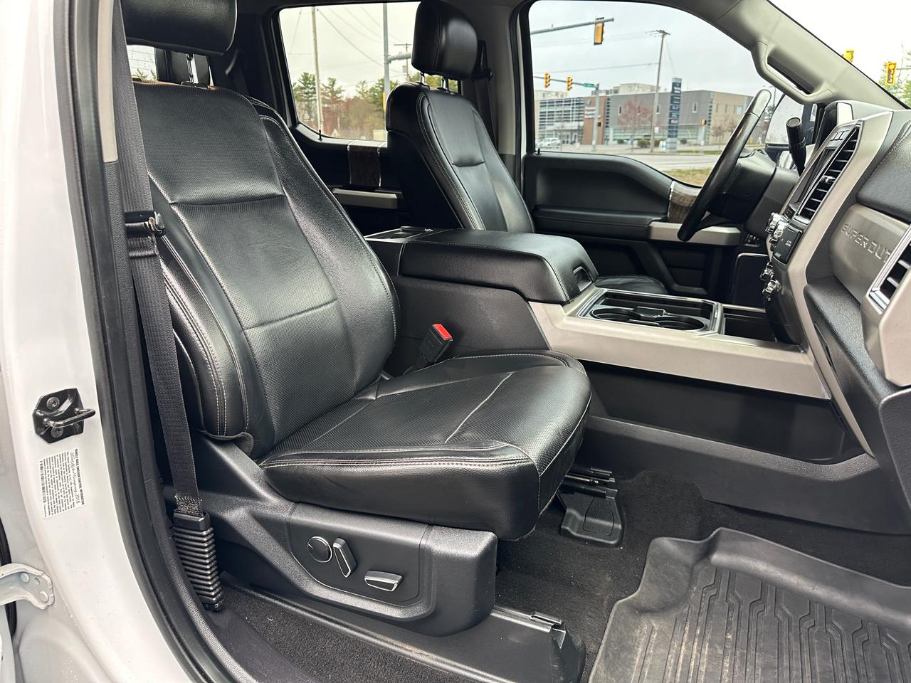 Ford F-350 SD Lariat Crew Cab 4WD 2018