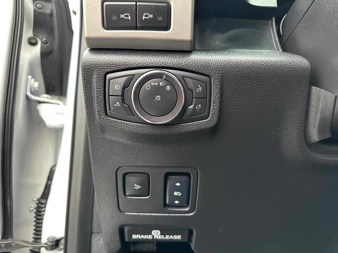 Ford F-350 SD Lariat Crew Cab 4WD 2018