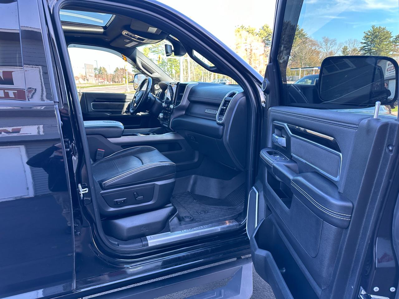 RAM 2500 Laramie Crew Cab SWB 4WD 2022