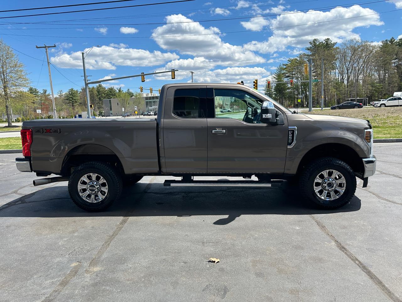 Ford F-250 SD Lariat SuperCab 4WD 2019
