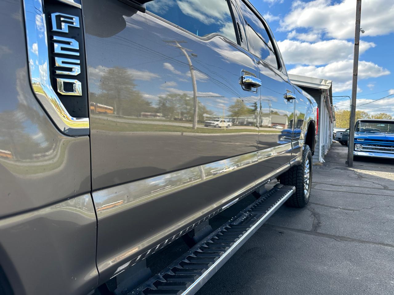 Ford F-250 SD XLT Crew Cab 4WD 2018