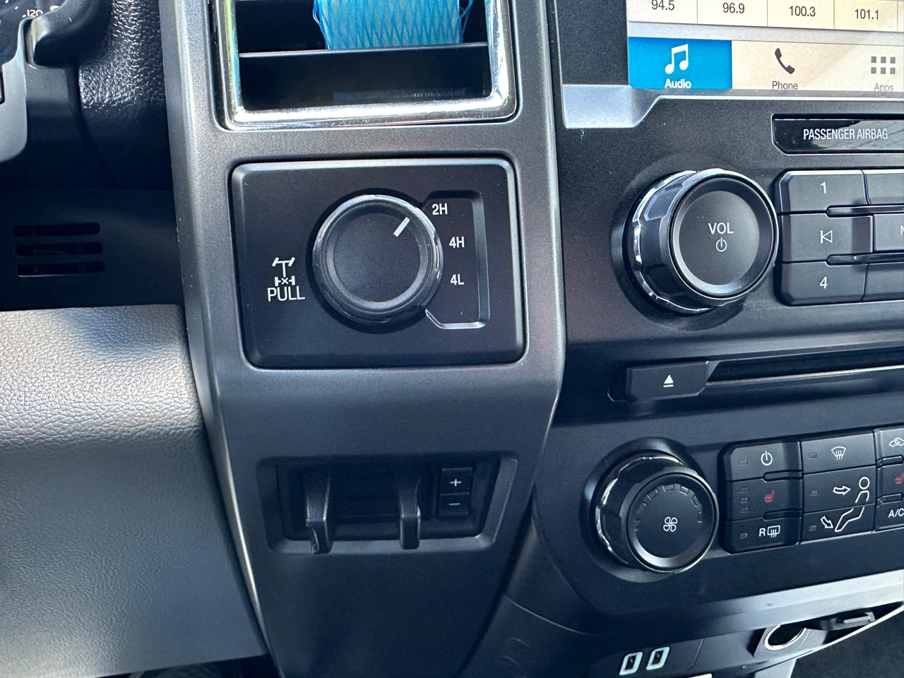 Ford F-250 SD XLT Crew Cab 4WD 2018