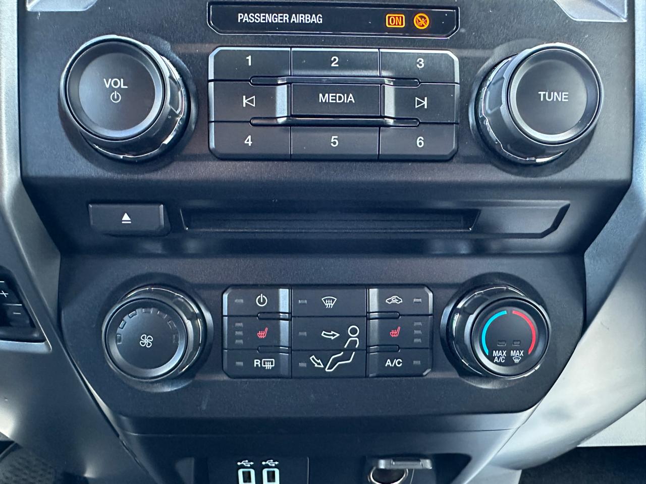 Ford F-250 SD XLT Crew Cab 4WD 2018
