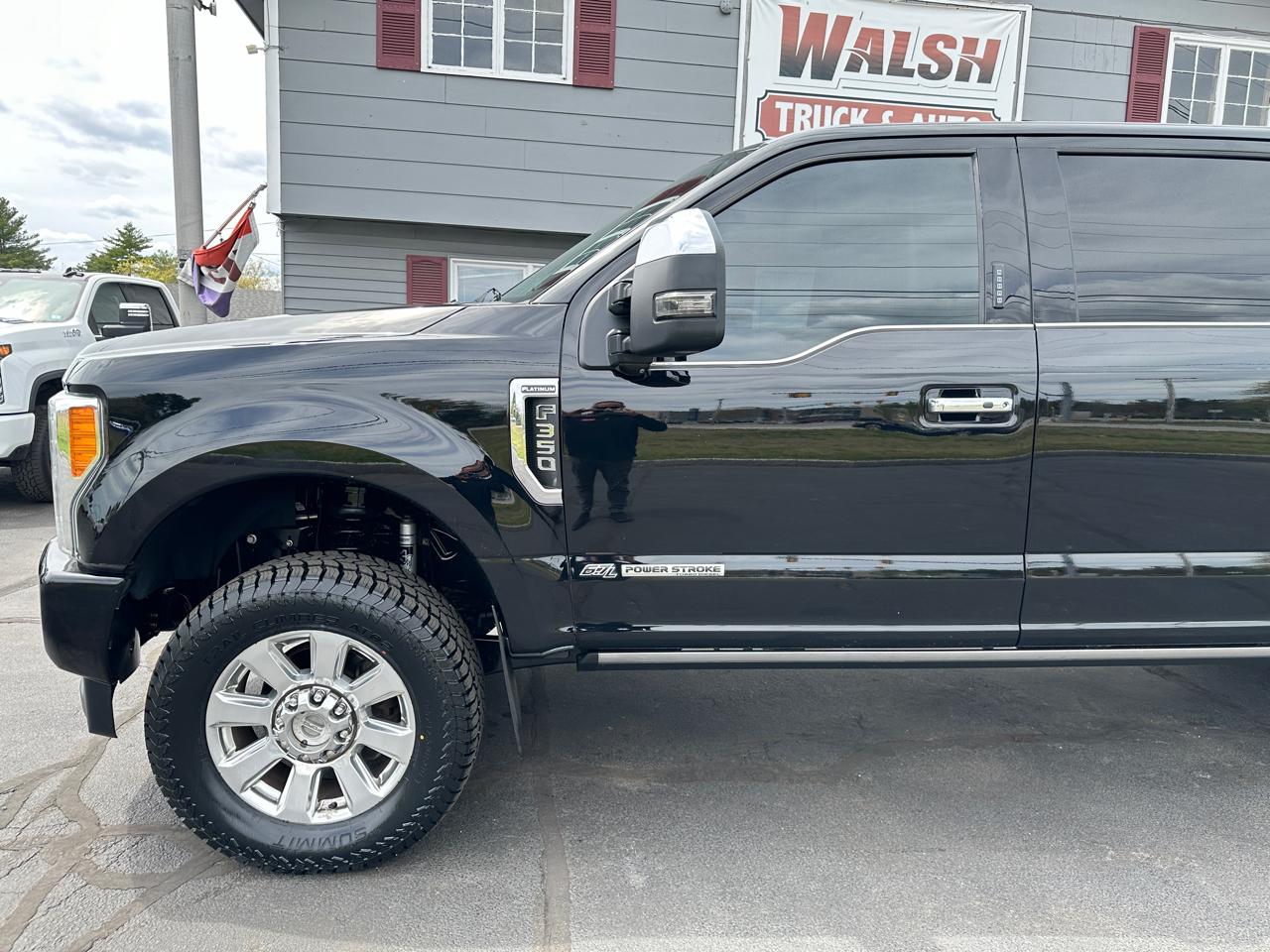 Ford F-350 SD Platinum Crew Cab 4WD 2017